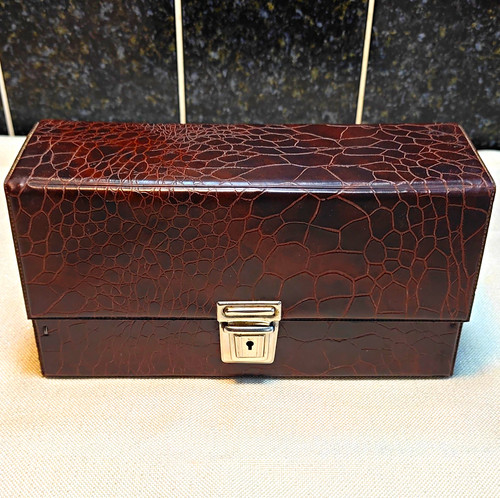 Vintage brown faux croc - brown, lined