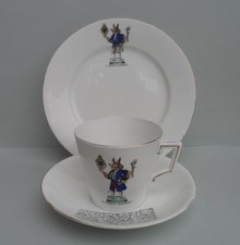 A Shelley Late Foley "A Trusty Servant" Victoria shape tea trio. C.1910.