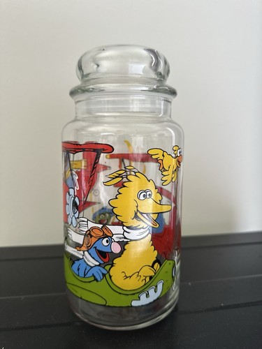 Vtg sesame street muppets - muppets, inc