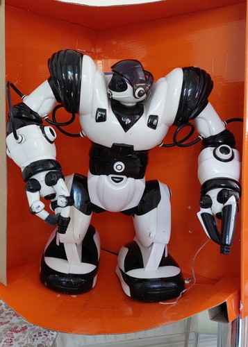 Wowwee 2004 robosapien inch - robosapien,