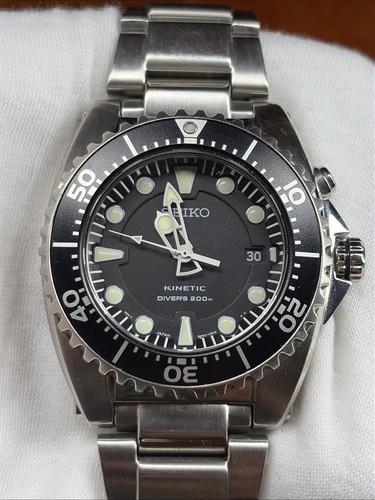 Seiko kinetic divers 200 date - kinetic,