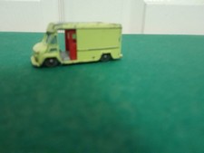 CORGI HUSKY  COMMER WALK