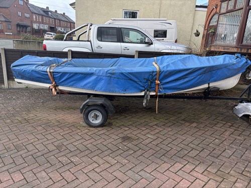Gp14 sailing dinghy with - dinghy,