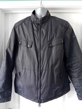 Barbour International, Valve