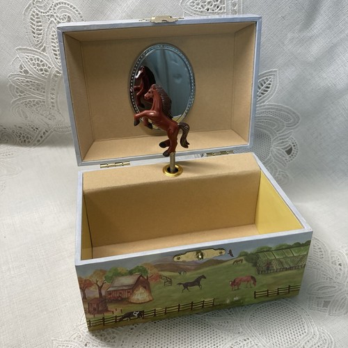 Vtg turning horse - vtg, ranch