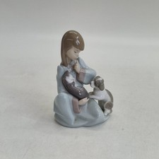 Lladro Cat Nap Figurine