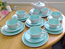 Poole Pottery Twin tone Seagull & Ice Green 22 piece Tea Set