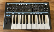 Novation Bass Station II, synthesiser, Mint condition, free Postage