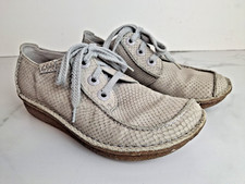 Clarks Comfortable Lace Up