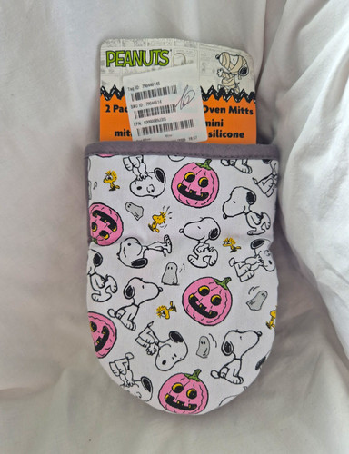 Peanuts snoopy woodstock - peanuts,