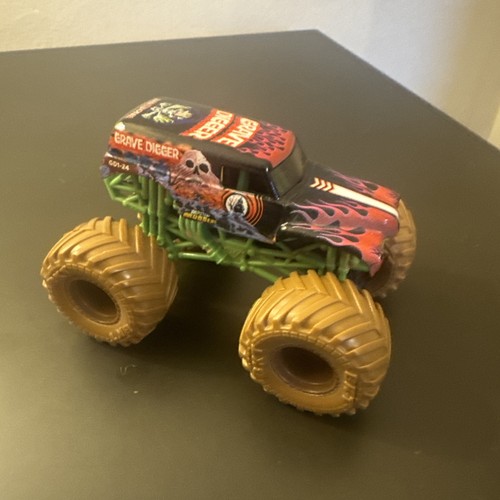Monster jam grave digger 64 - grave, 1:64