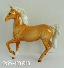 SUPERB VINTAGE BESWICK PALOMINO PRANCING ARAB MODEL No.1261 FIRST VERSION