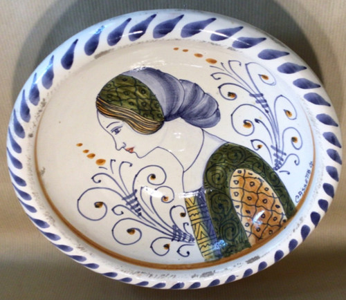 Maiolica style deruta hand - maiolica,