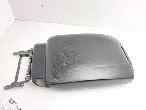 5890560320c1 center seat - center,