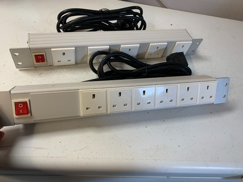 Comms cabinet pdu outlets 5way - cabinet,