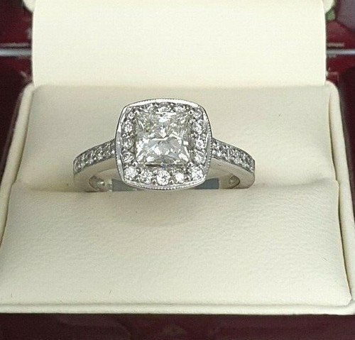 18carat white gold princess - white,