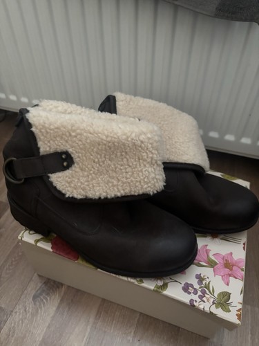 Ugg australia women boots - australia,