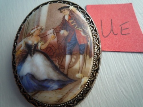 Vintage brooch ceramic - ,