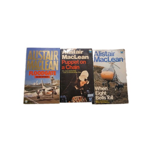 Alastair maclean paperback - alastair,