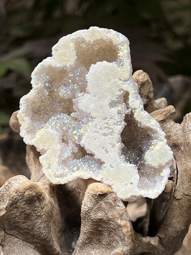 Angel aura geode - aura, opal