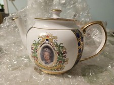 REDUCED Ringtons Teapot Queen