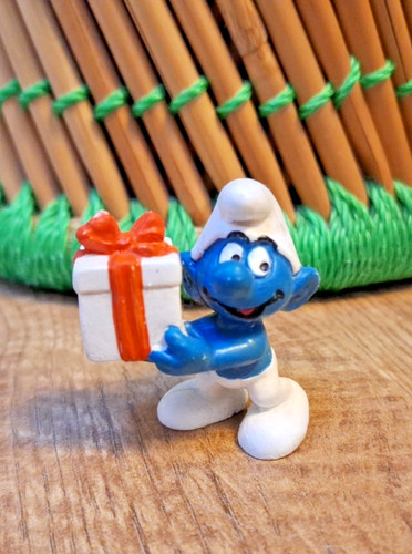 Vintage smurf smurfs figure - smurfs,