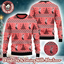 Elvis 1Presley With Xmas Tree