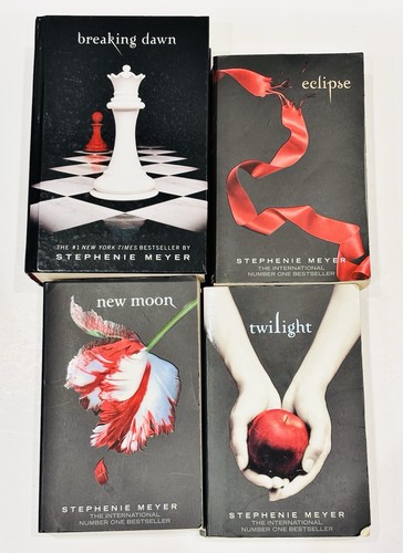 Twilight saga book - saga, books