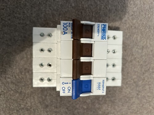 Proteus emisn4p 100a pole - proteus, 4