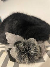 LADIES BLACK & GREY HAT