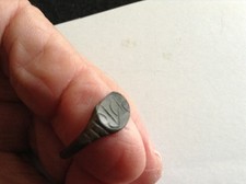 early medieval finger ring unusual design on bezel nice example 