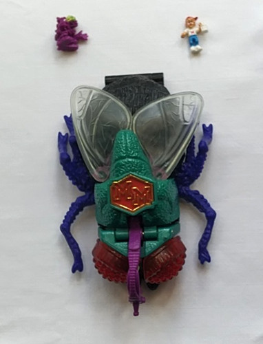 Mighty max squishes the fly - squishes,