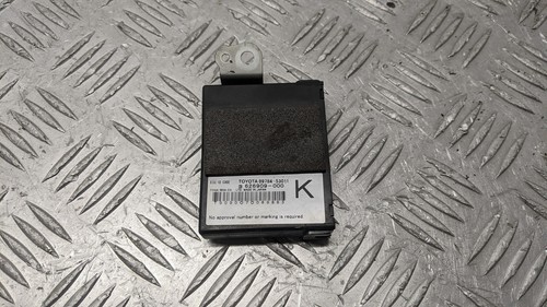Lexus 220d door - is, 4