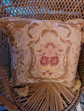 Vintage Feathered gold