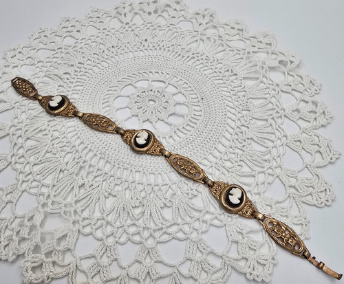 Vintage cameo link bracelet - cameo,