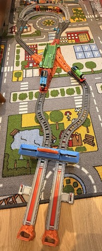 Thomas friends trackmaster - thomas,