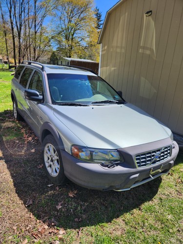 2004 volvo xc70 - 2004,