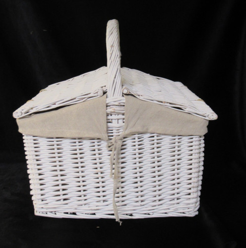 Vintage white huntsman - vintage, wicker
