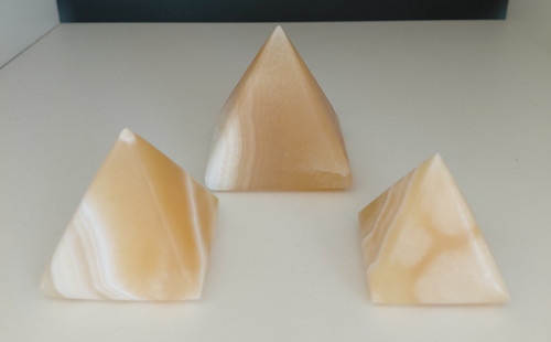 Piece alabaster stone - piece,