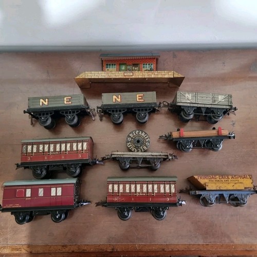 Hornby series wagons and - hornby,