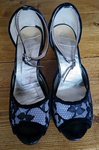 Stunning black lace peep toe - lace,