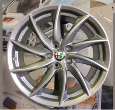 Alfa Romeo Giulia 18” Alloy Wheel 156119162 Genuine *4