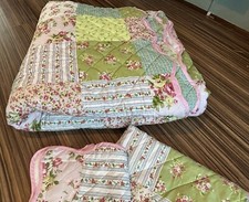 Pastel Pink & Green Floral Quilted Patchwork Quilt With Shams KINGSIZE