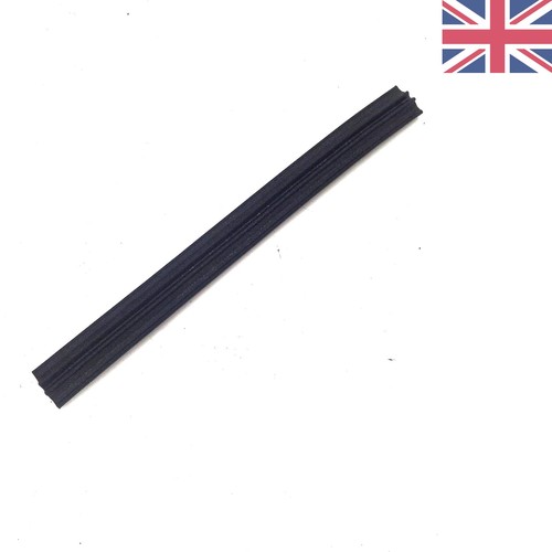 114mm square gutter seal - square,