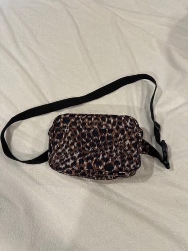 Nwot old navy - navy, belt