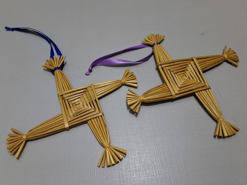 Medium brigid s cross - medium, st.