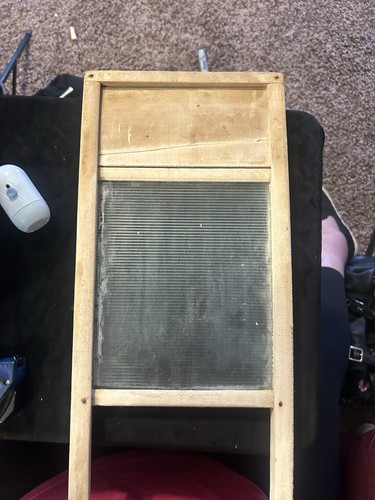 Wood and glass washboard - wood, 18"
