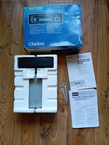 Clarion db238r car radio - clarion,