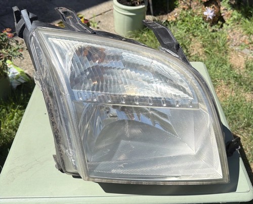 24689800r offside headlight - offside,
