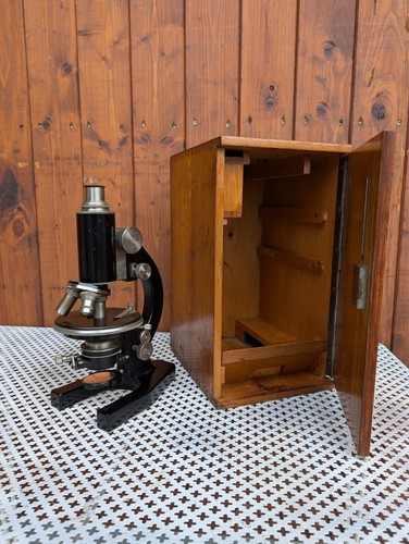 Vintage microscope wooden - microscope, in